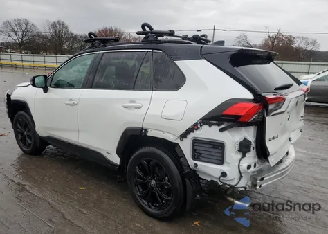 2024 Toyota Rav4 Xse из США, поврежденный, VIN 2T3E6RFV0RW051633